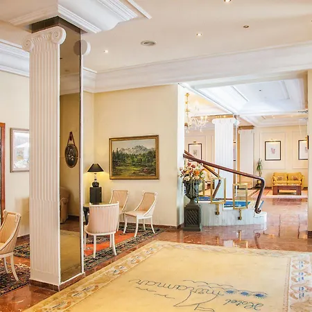 Miramar Hotel