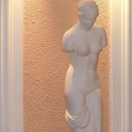 Miramar Hotel
